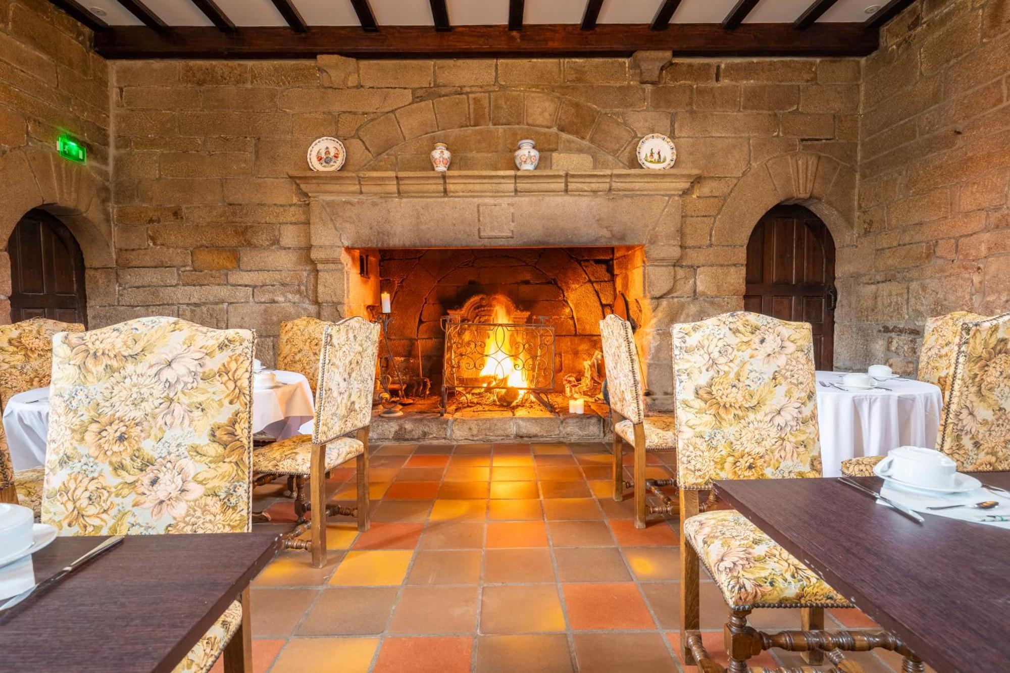 Hotel Manoir De Moellien, The Originals Relais Plonévez-Porzay Esterno foto
